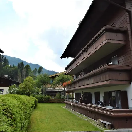 Conny アパート *